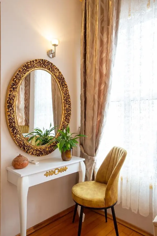 April Story Apart Hotel Istanbul 0*,